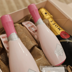 Kingitus naisele šampanja kinkepakk Mini Moet Chandon